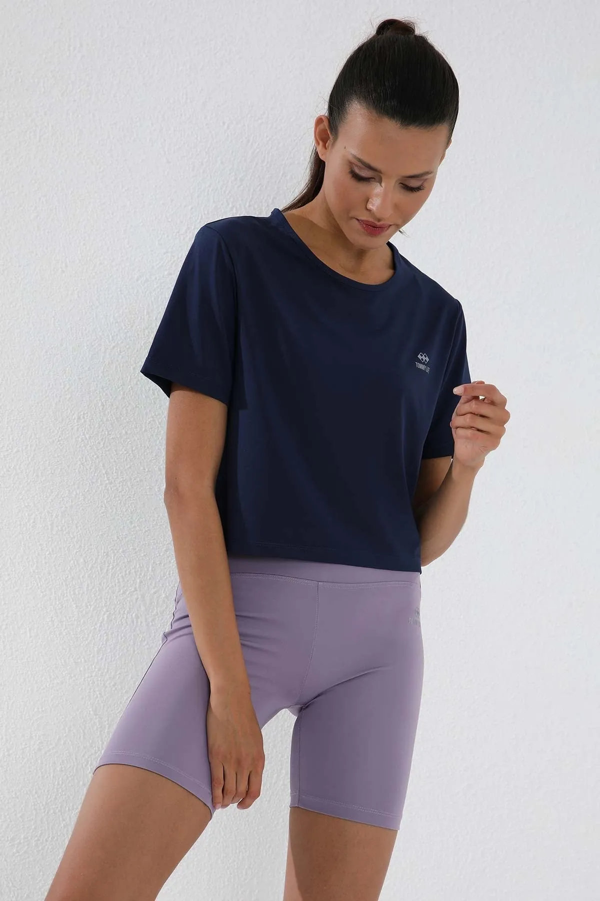 basic kisa kol standart kalip o yaka kadin crop top t-shirt - 97143