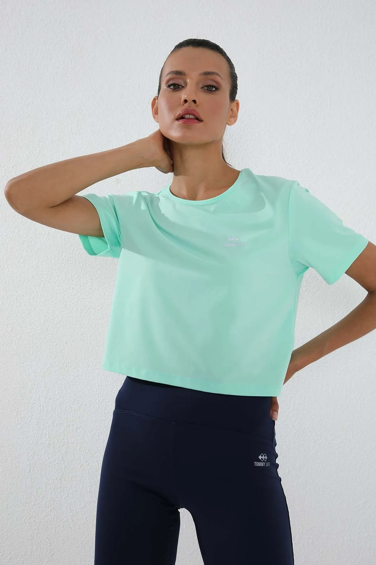 basic kisa kol standart kalip o yaka kadin crop top t-shirt - 97143