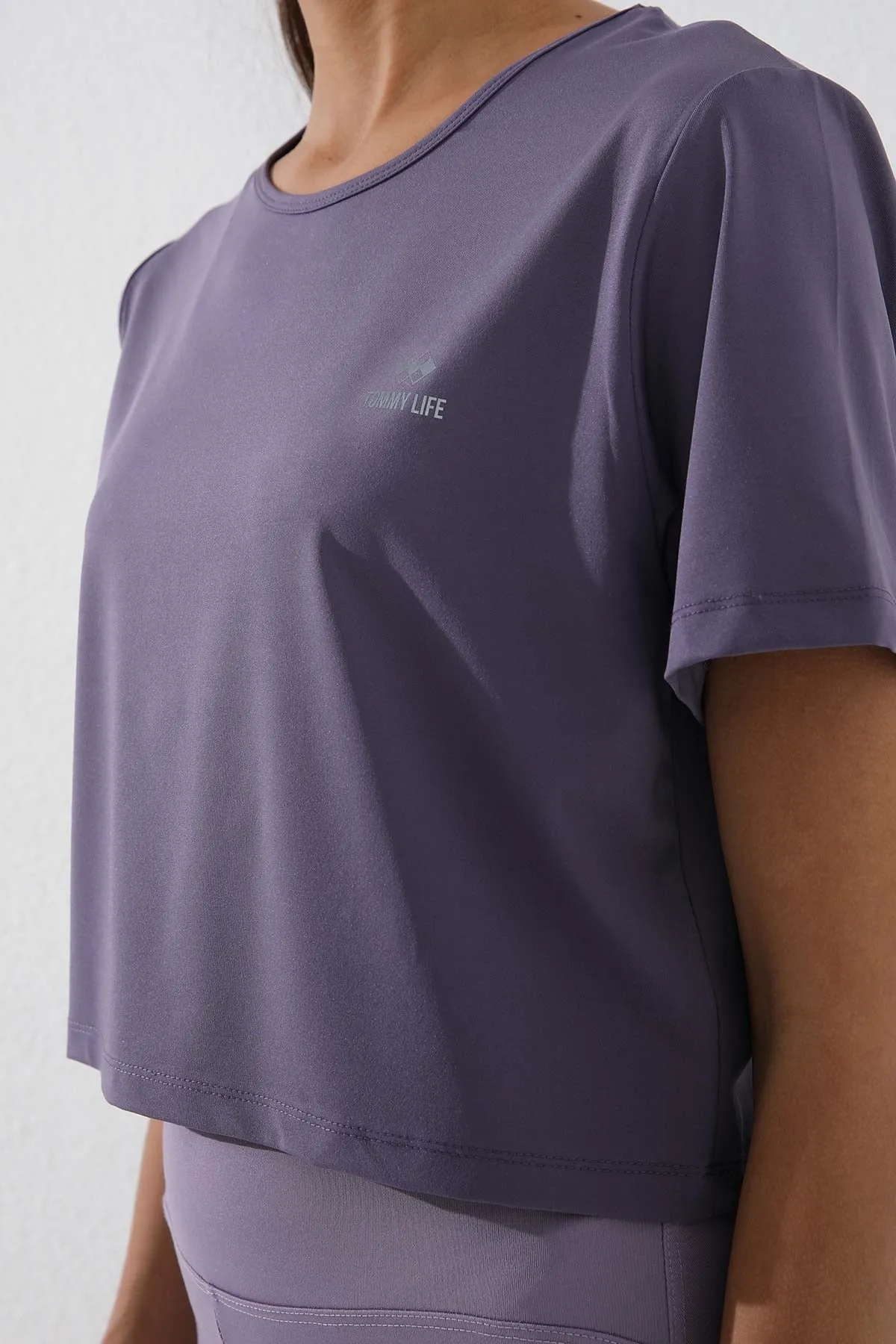 basic kisa kol standart kalip o yaka kadin crop top t-shirt - 97143