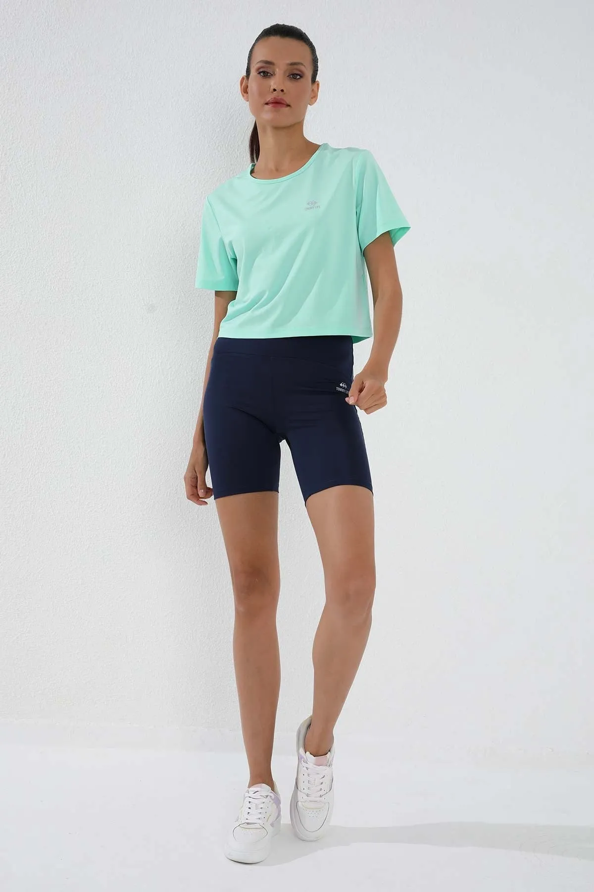 basic kisa kol standart kalip o yaka kadin crop top t-shirt - 97143