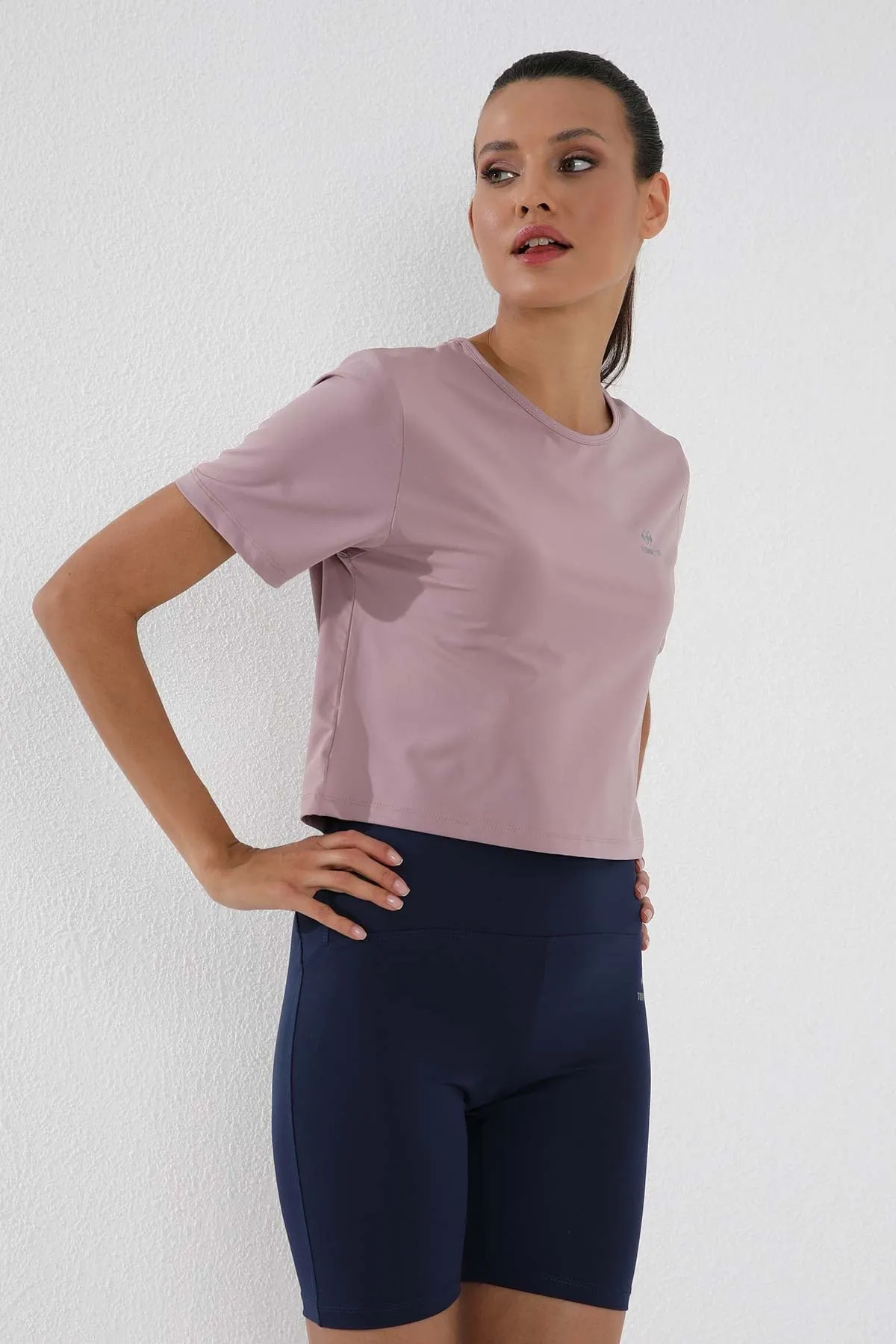 basic kisa kol standart kalip o yaka kadin crop top t-shirt - 97143