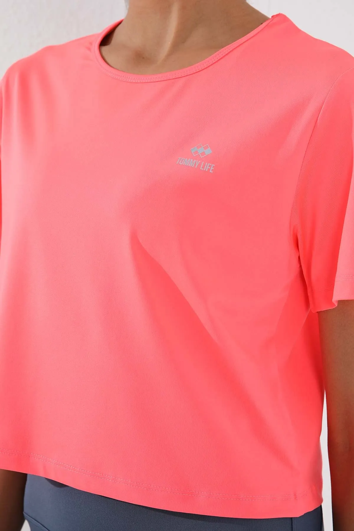 basic kisa kol standart kalip o yaka kadin crop top t-shirt - 97143
