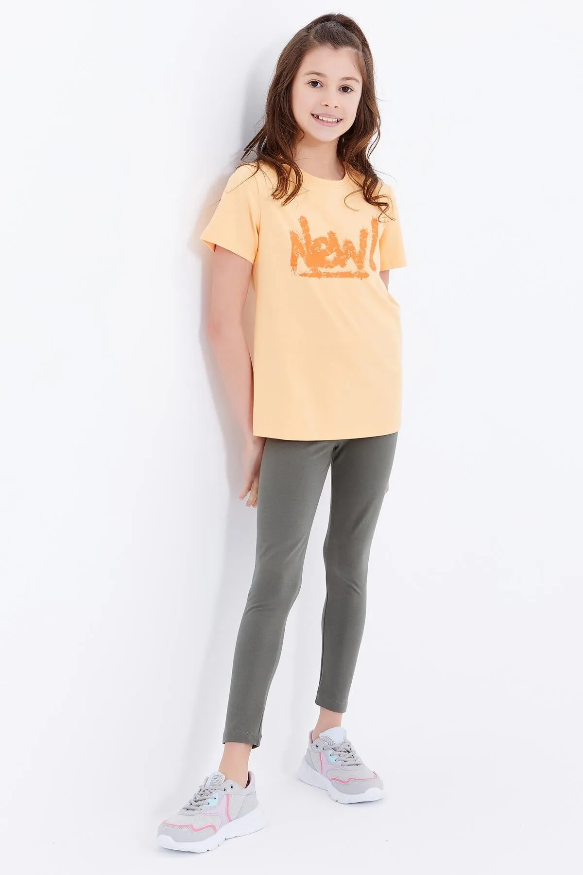 basic yazi baskili o yaka rahat form kiz çocuk t-shirt - 75041