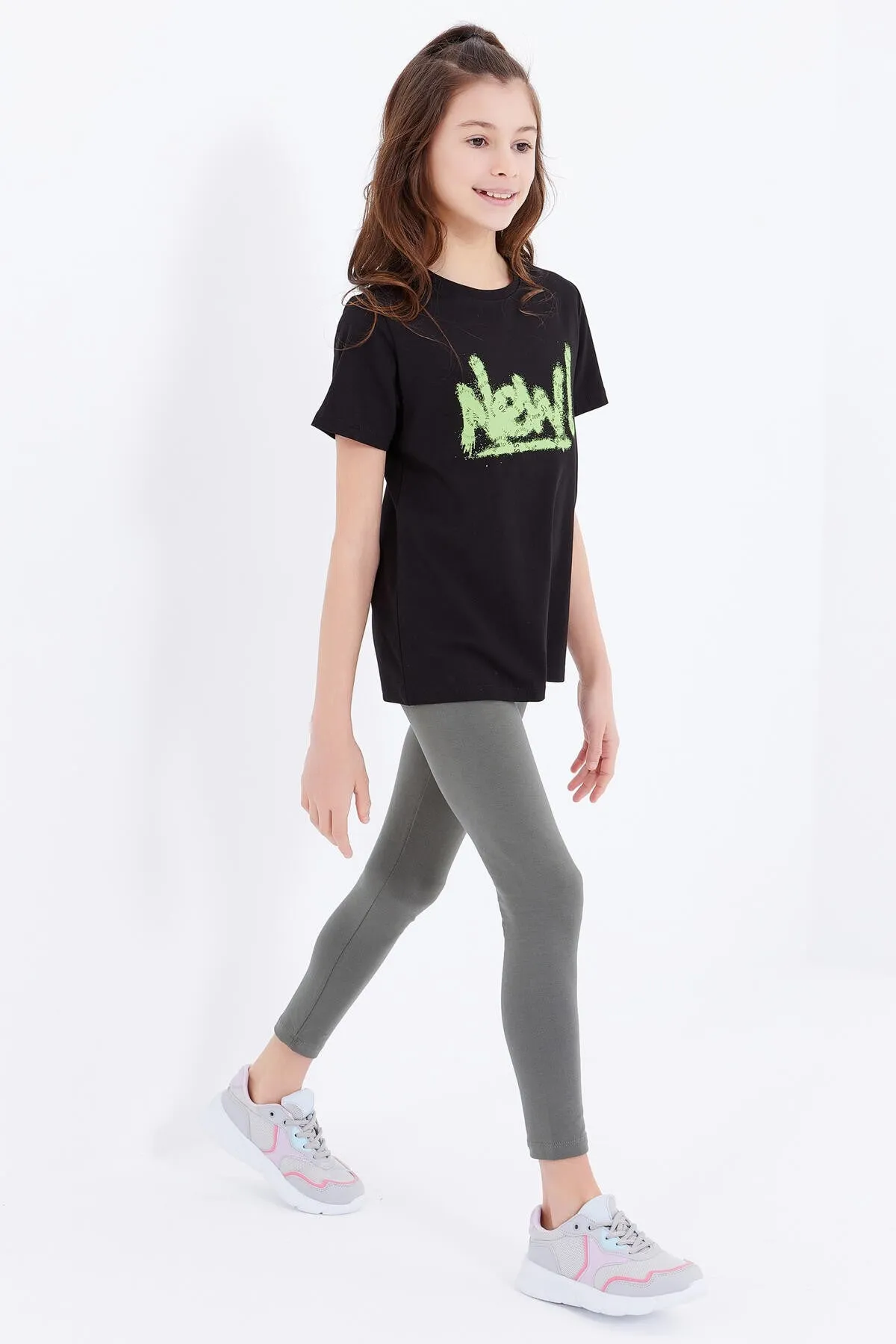basic yazi baskili o yaka rahat form kiz çocuk t-shirt - 75041