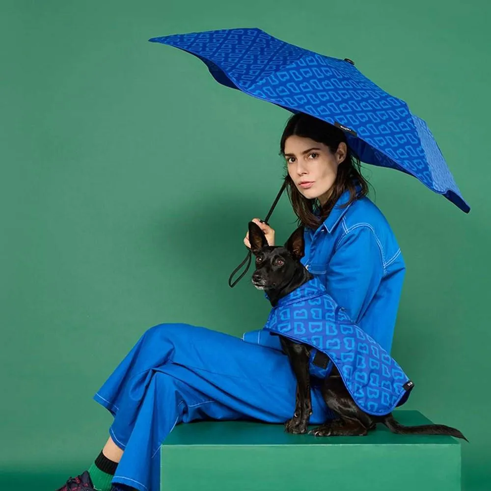 Blunt Metro B Monogram Umbrella in Puddle Blue